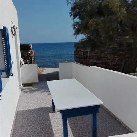 Prázdninový dům Spilios Beach Front